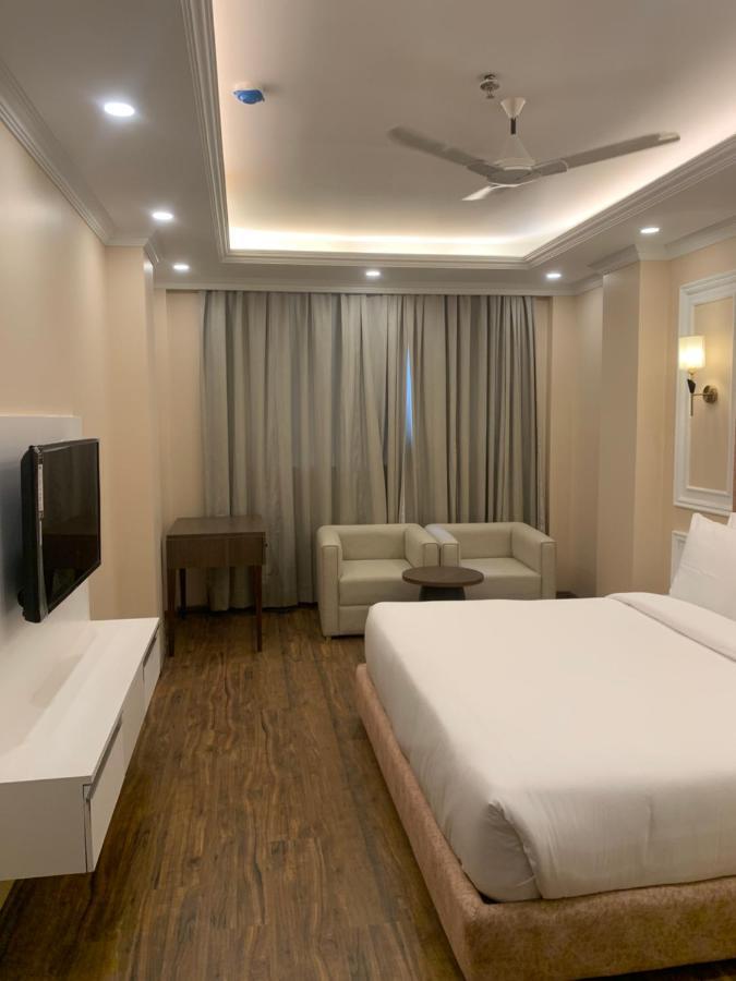Claret Inn & Suite Dalhousie Ngoại thất bức ảnh