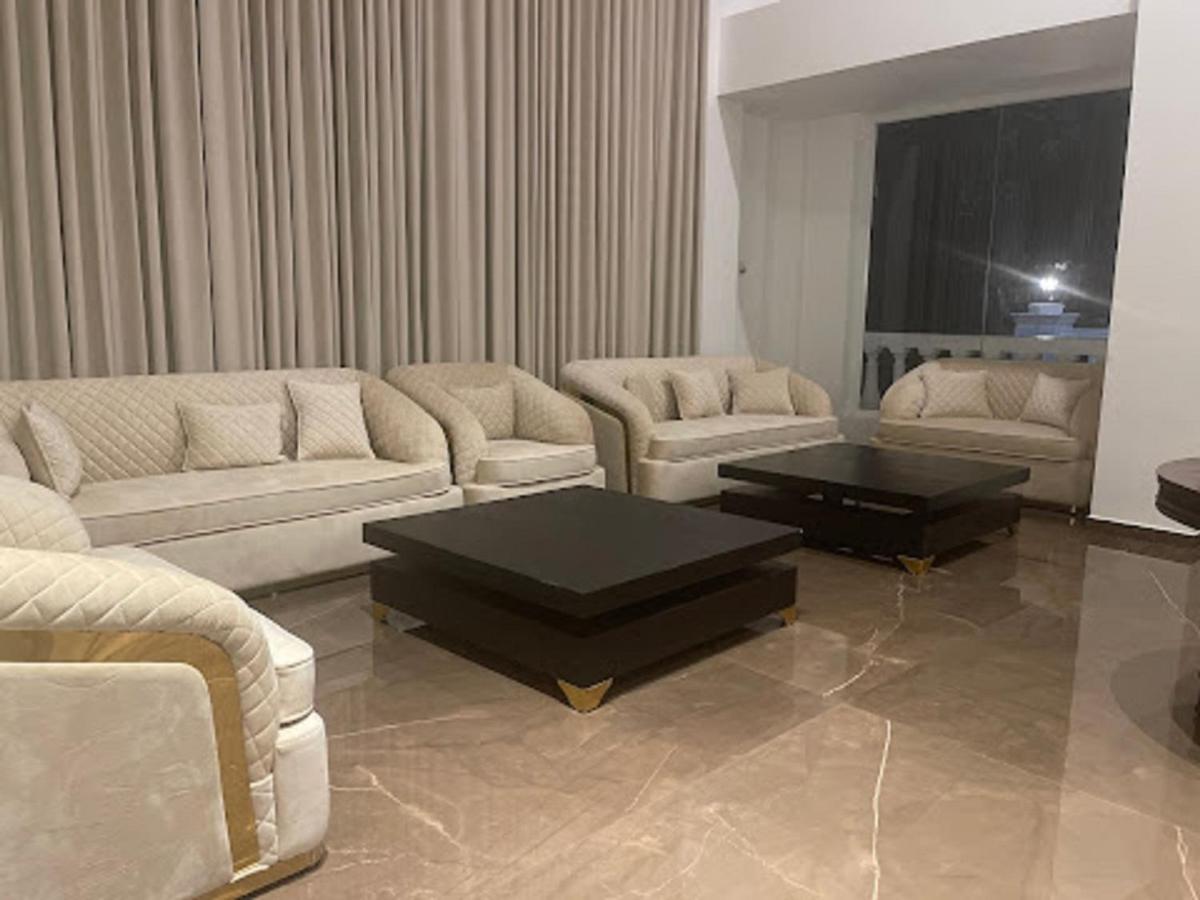 Claret Inn & Suite Dalhousie Ngoại thất bức ảnh