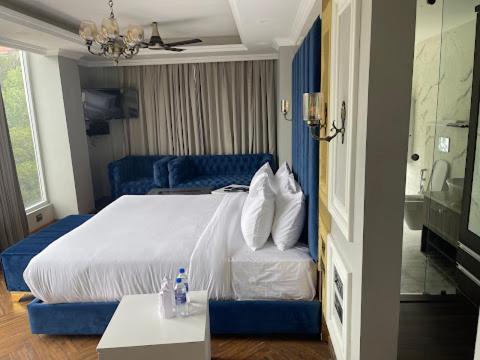 Claret Inn & Suite Dalhousie Ngoại thất bức ảnh